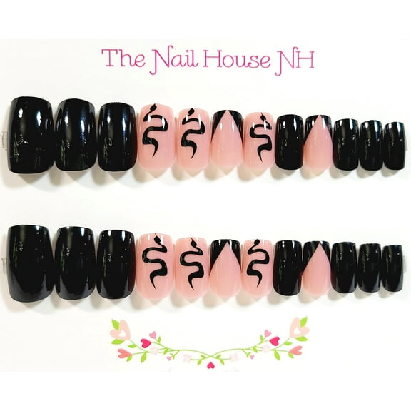 Sophisticated Snakes Glossy Medium Square Press On Nails - 24 Pieces - Artificial Nail Kit - Halloween Nails