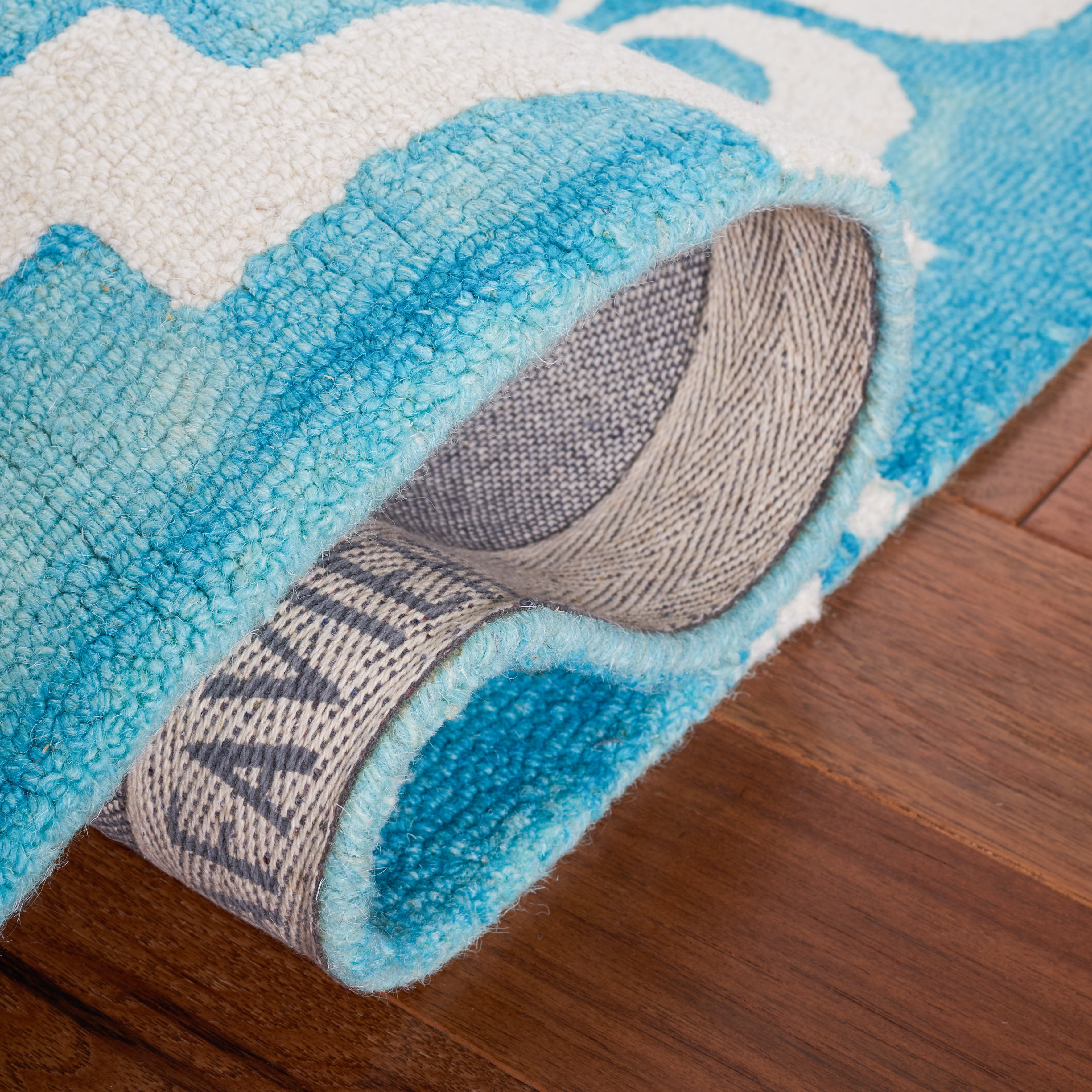 Safavieh Dip Dye Talbot Distressed Wool Area Rug, Turquoise/Ivory, 7' x 7' Round