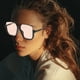 thumbnail image 3 of Gafas de sol cuadradas de moda con montura media para mujer, estilo bloguera., 3 of 6