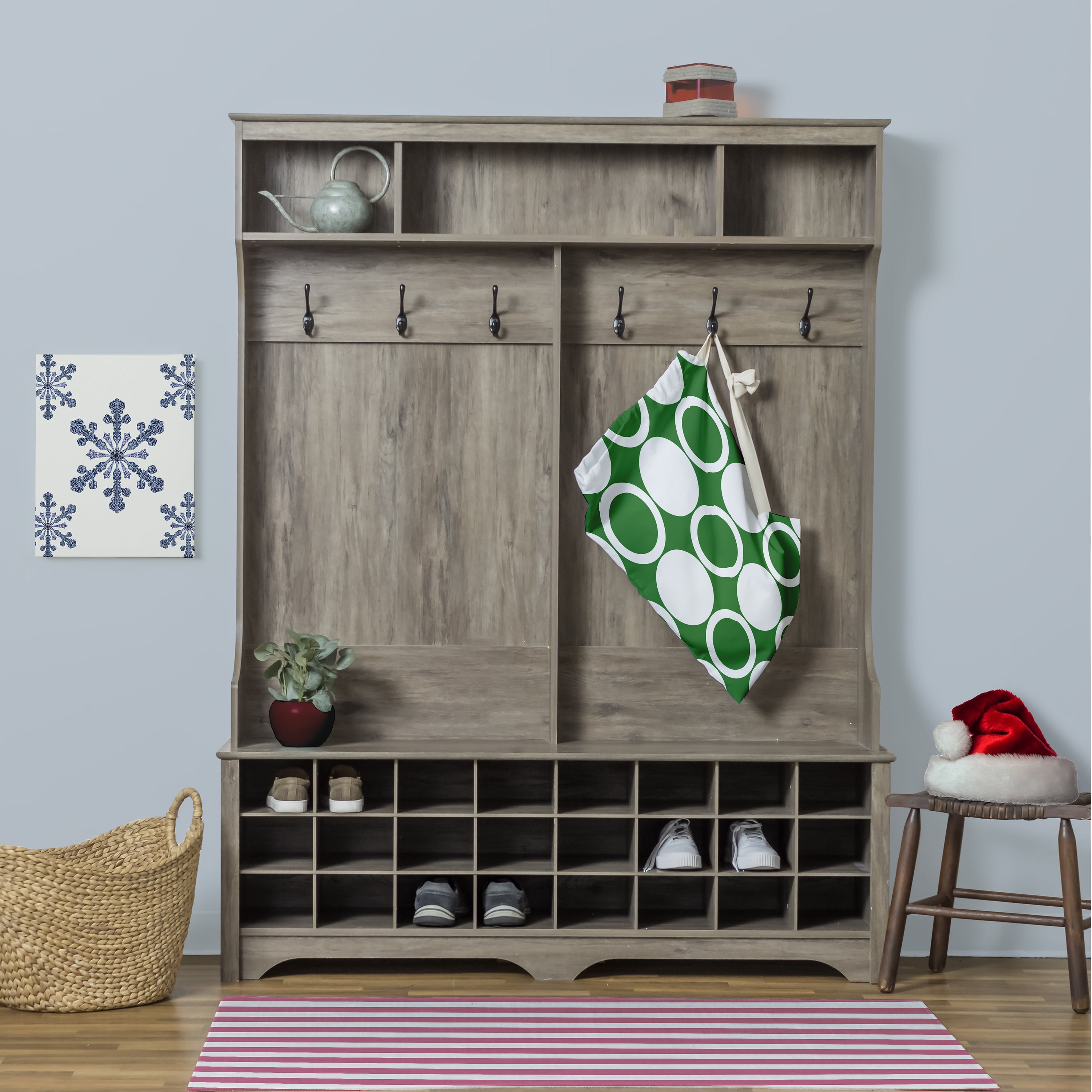 Simply Daisy Mod Circles 28 x 36 in Green Laundry Bag