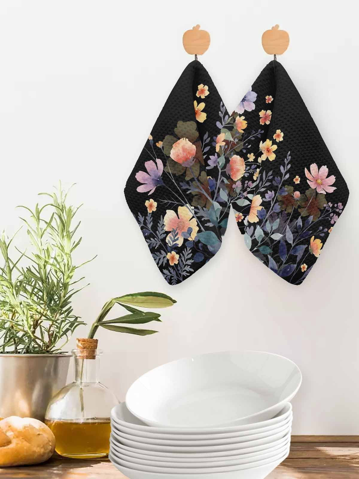 Black Spring Floral Kitchen Dish Towels for Drying Dishes Set of 4, Elegant Flowers Farmhouse Botanical Waffle Weave Microfiber Hand Tea Bathroom Towels Quick Dry & Absorbent Towel 12x12