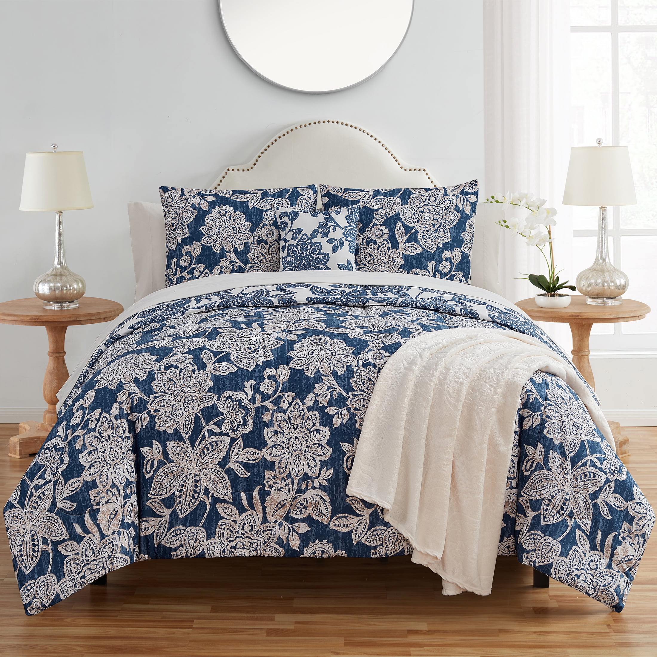VCNY Home Neibara 9-Piece Floral Bed in a Bag