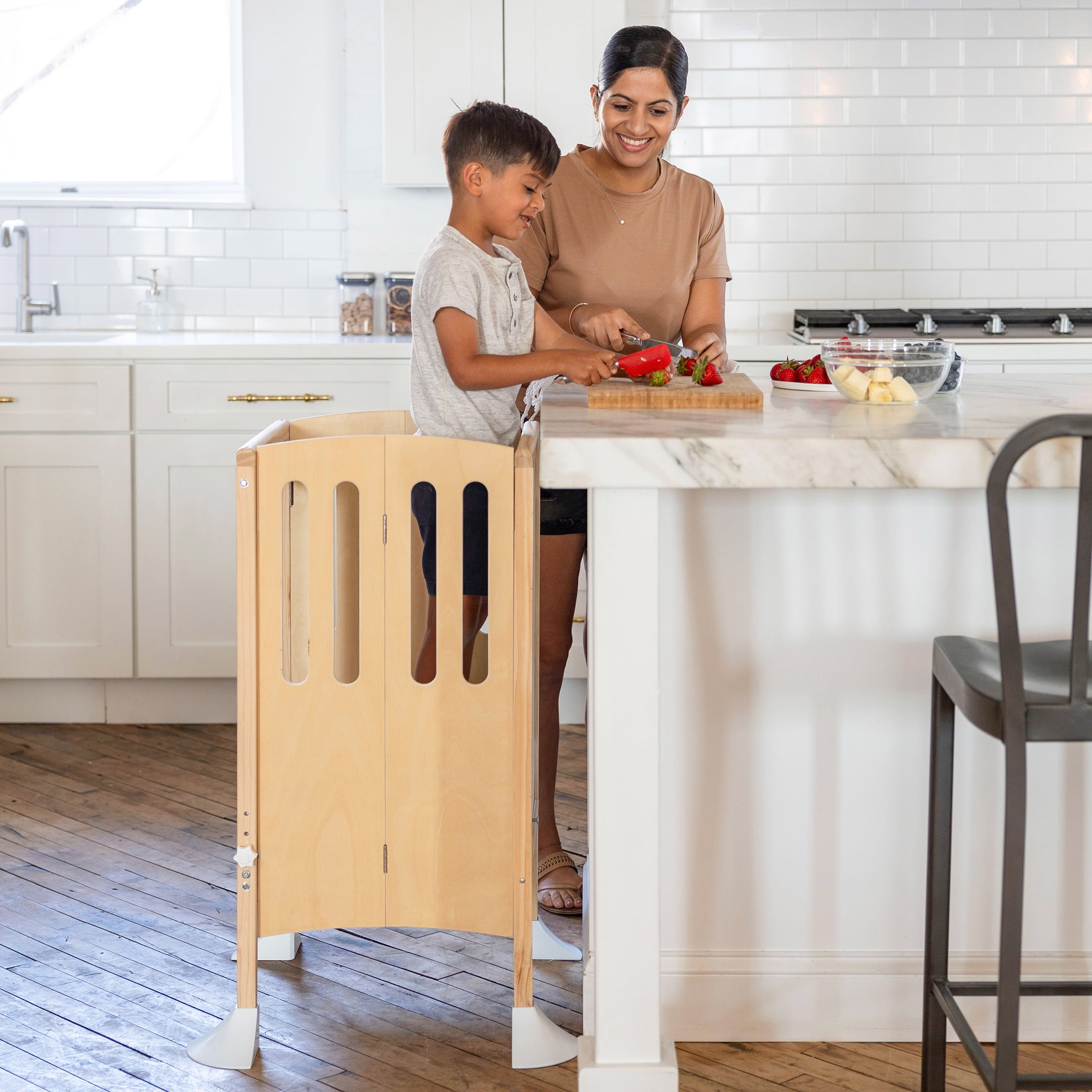Little Partners Grow N Stow Folding Learning Tower®/Toddler Tower, Step Stool for Kids, 18m-6yrs - Natural
