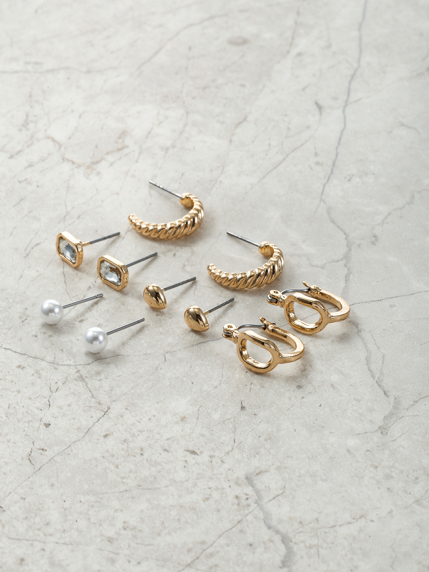 Time and Tru Goldtone Multi Earring Set, 5 Pairs, Initial O