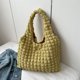 thumbnail image 3 of Bolso de mano con forma de nube de gas para chica coreana, nuevo bolso de hombro con flores abullonadas, bolso de mano con burbujas plisado, 2024, 3 of 5