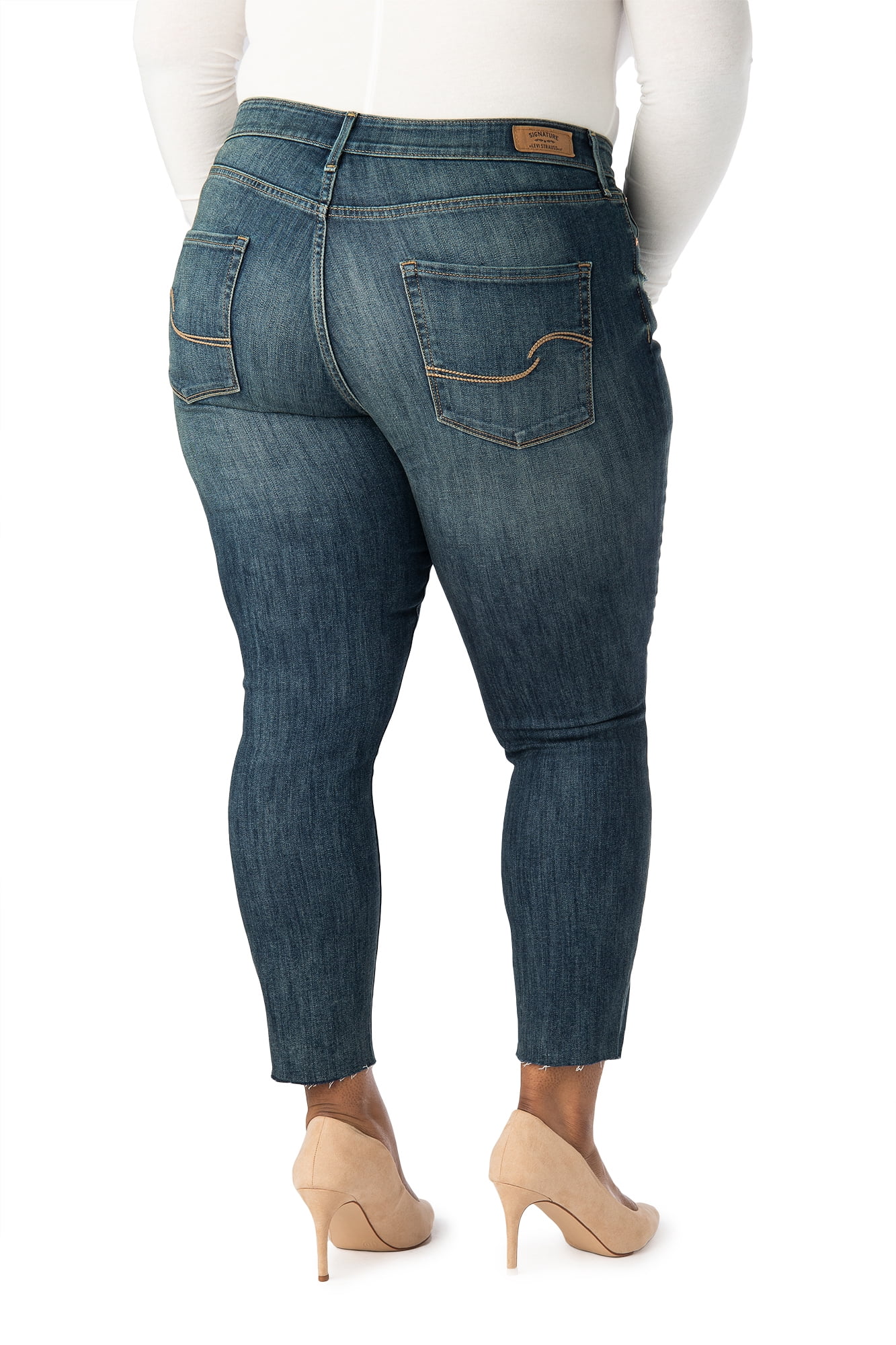 Signature by Levi Strauss & Co. Women's High Rise Ankle Skinny Cut off Jeans