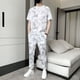thumbnail image 3 of Conjuntos de pantalones superiores blancos Ropa de hombre negra Conjunto básico holgado de 2 piezas Novedad en camiseta fresca de alta calidad Hombre Chic Algodón Kpop, 3 of 5