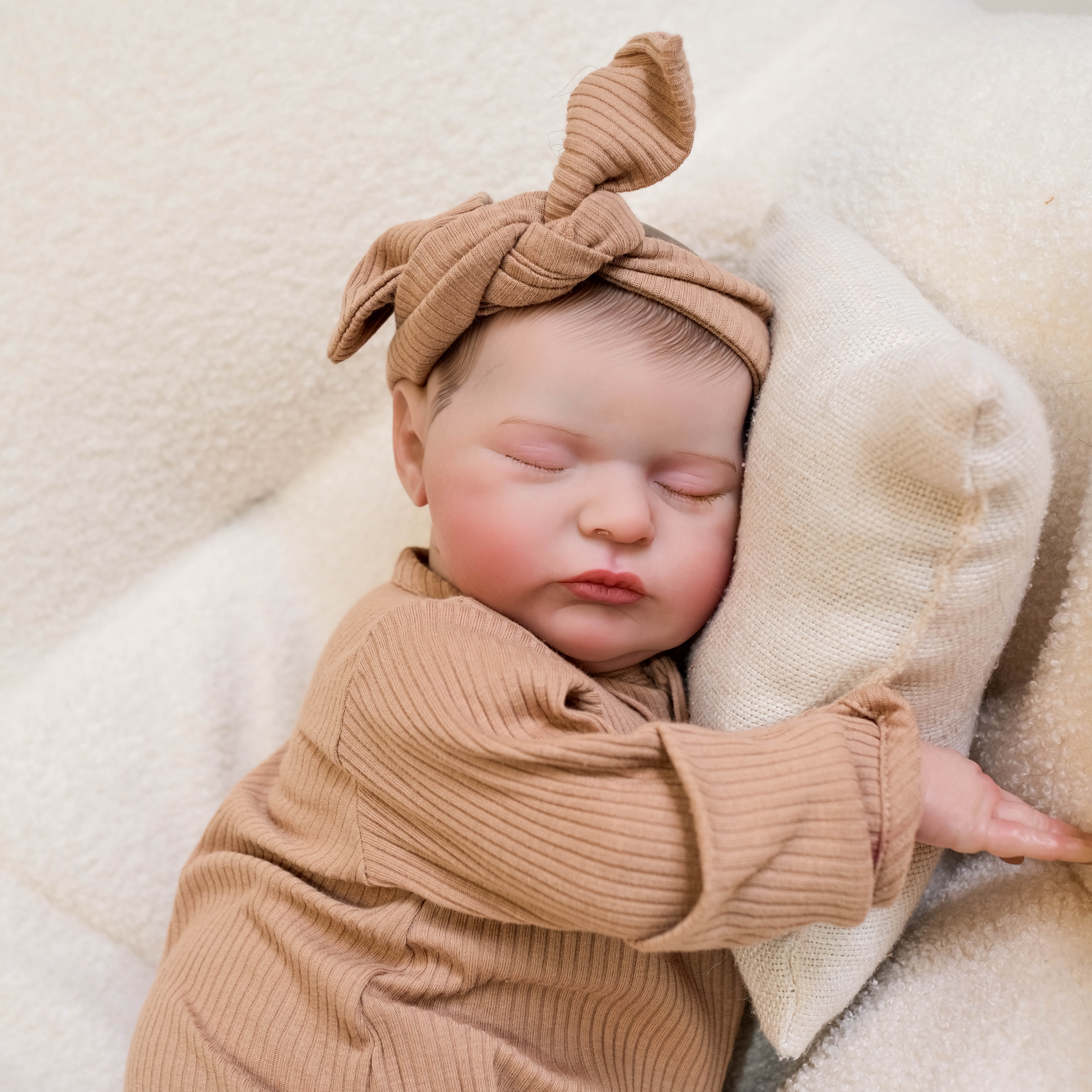 iCradle Lovely Reborn Baby Dolls 18 inch 46 cm Cuddly Sleeping Realistic Newborn Babies Soft Cloth Body Closed Eyes Khaki Suit Gift Set for Children 3+