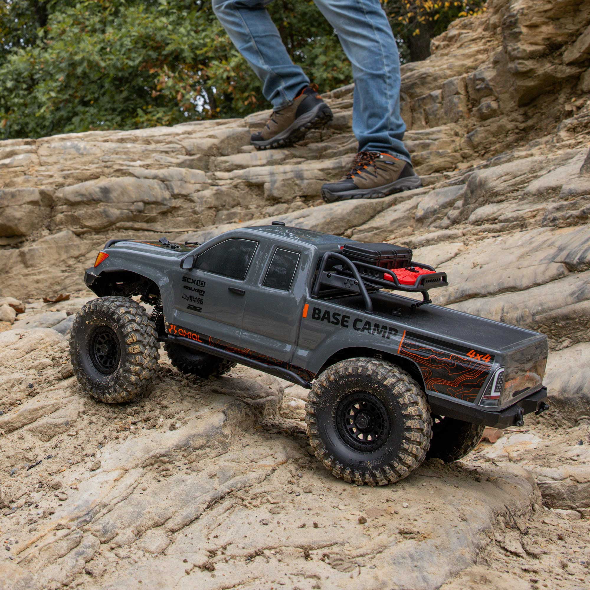 Axial 1/10 SCX10 III Base Camp 4X4 RTR Brushed Rock Crawler Gray AXI-1375T2