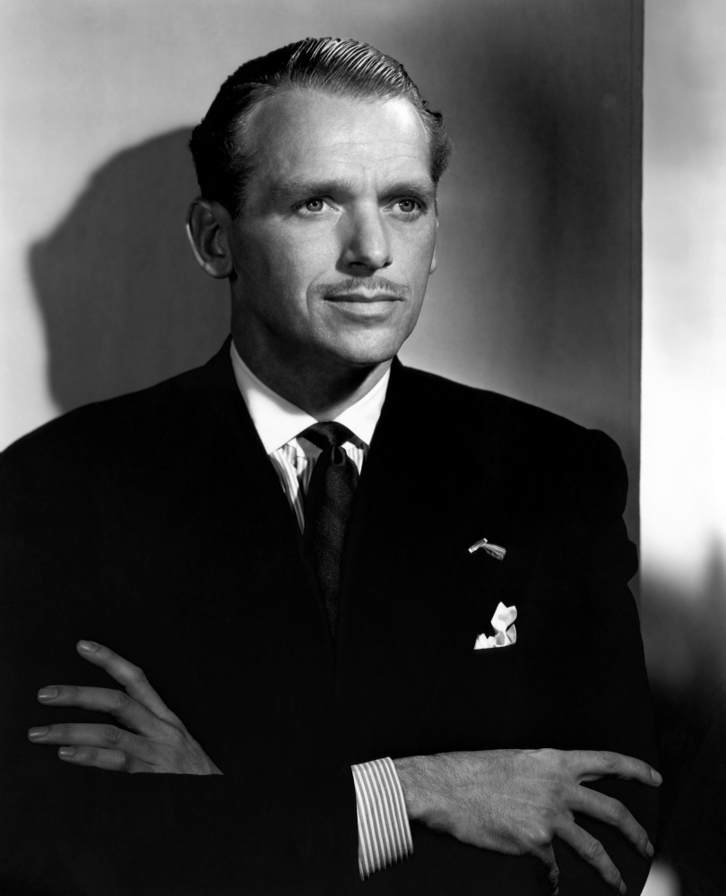 Douglas c-47 skytrain. Douglas логотип. Second lieutenant. Douglas логотип. Douglas lt.