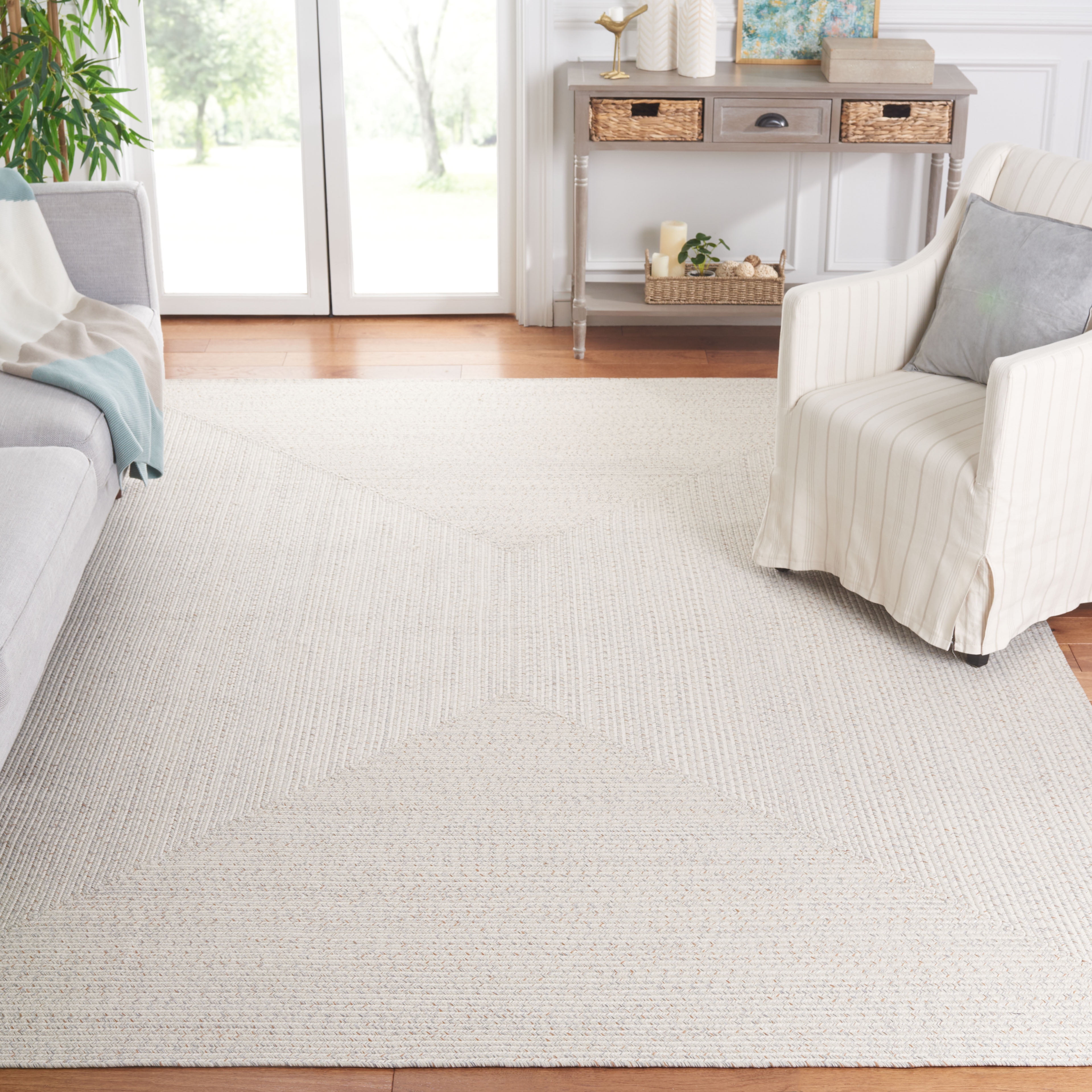 SAFAVIEH Braided Gino Distressed Machine Washable Reversible Area Rug, Ivory/Light Grey, 8' x 10'