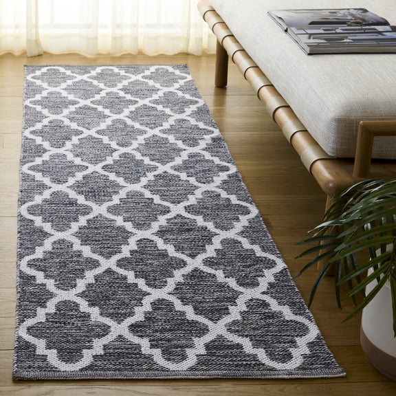 Safavieh Montauk Giovanni Geometric Runner Rug, Charcoal/Ivory, 2'3" x 7'