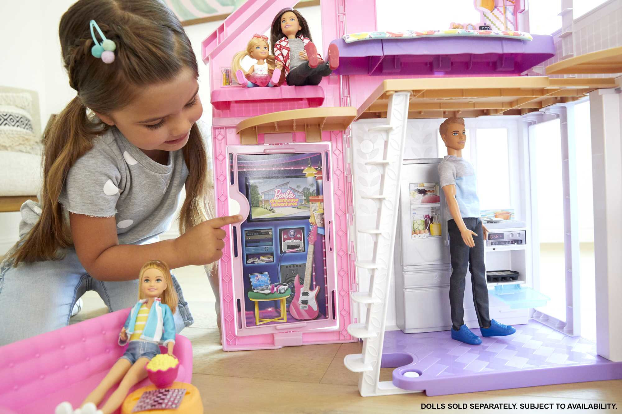 Barbie Malibu House Dollhouse Playset with 25+ Furniture and Accessories (6 Rooms) - image 3 of 8
