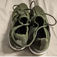 thumbnail image 2 of New Balance Men's Fresh Foam Roav V1 Olive/Green Size 11.5 EE, 2 of 5