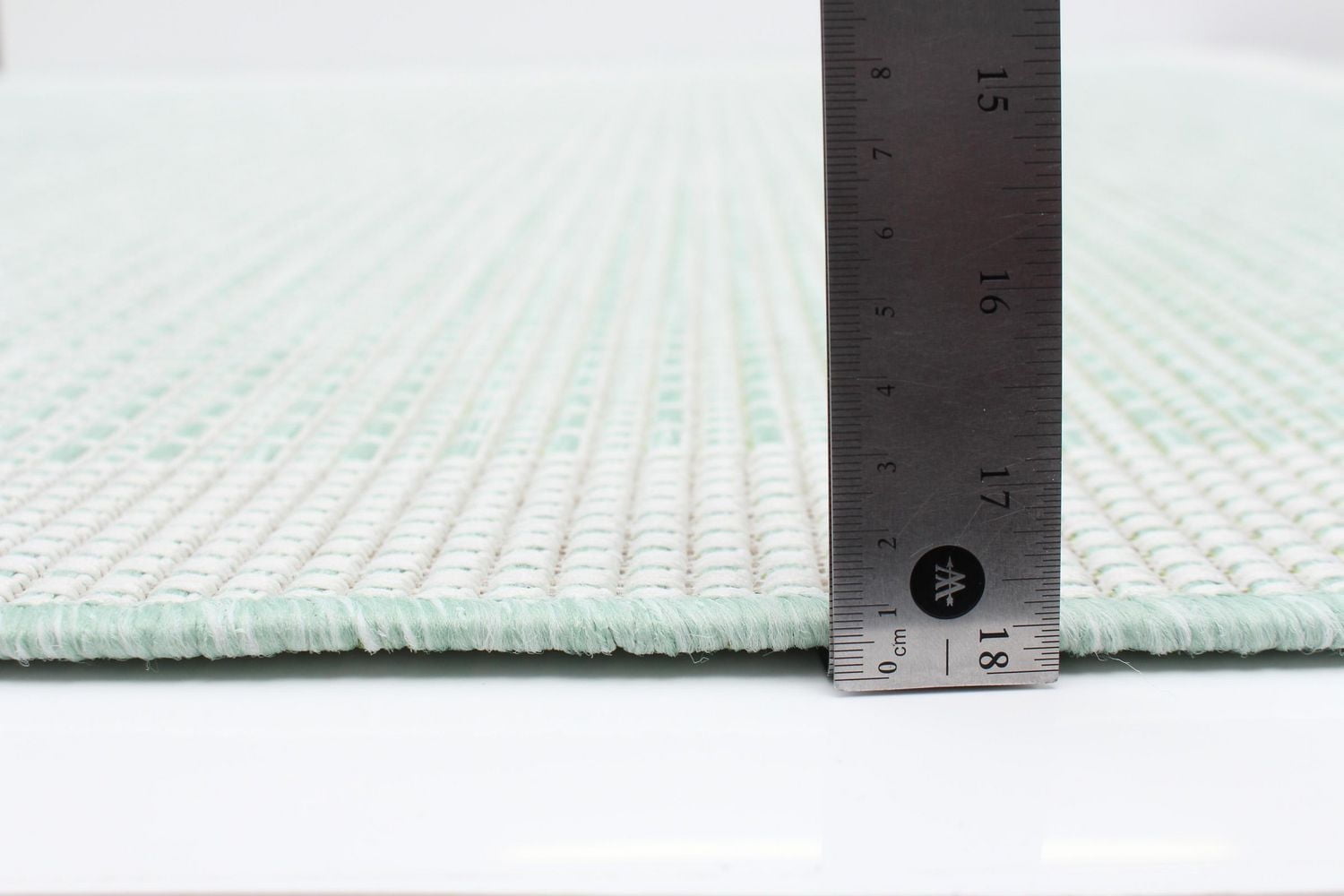 ECARPET Outdoor Area Rug for Patio, Deck, Backyard, Camping, Water Proof Carpet, Veranda Classic Collection