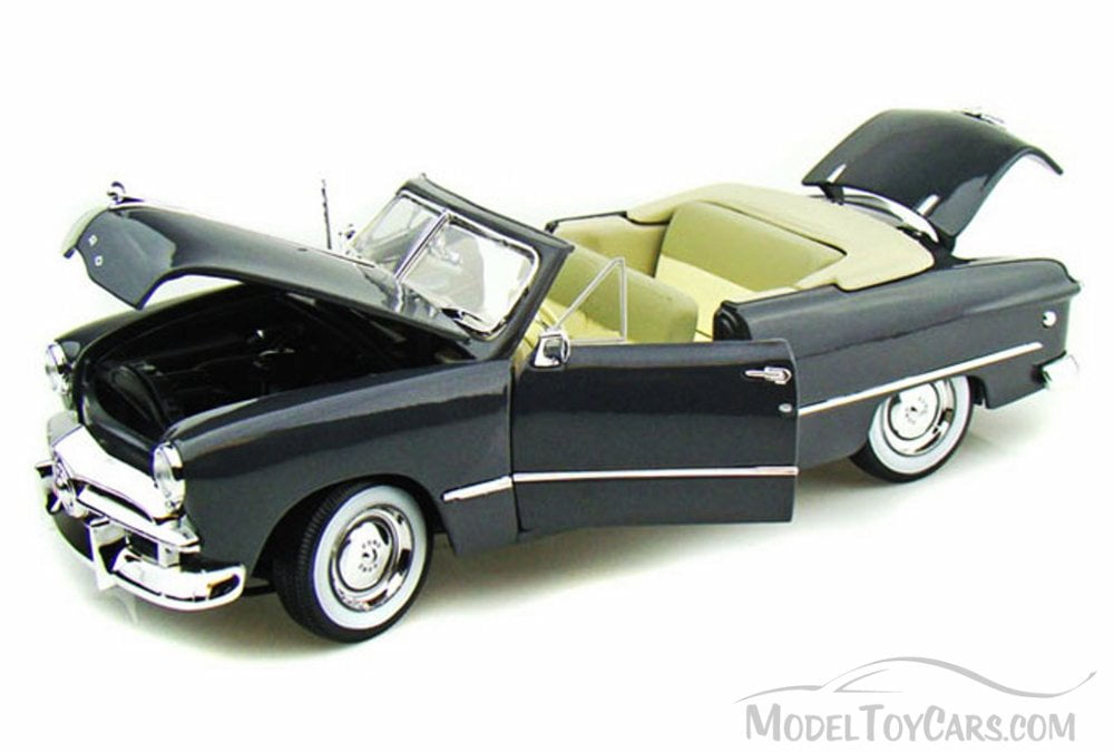 maisto 1 18 scale diecast cars