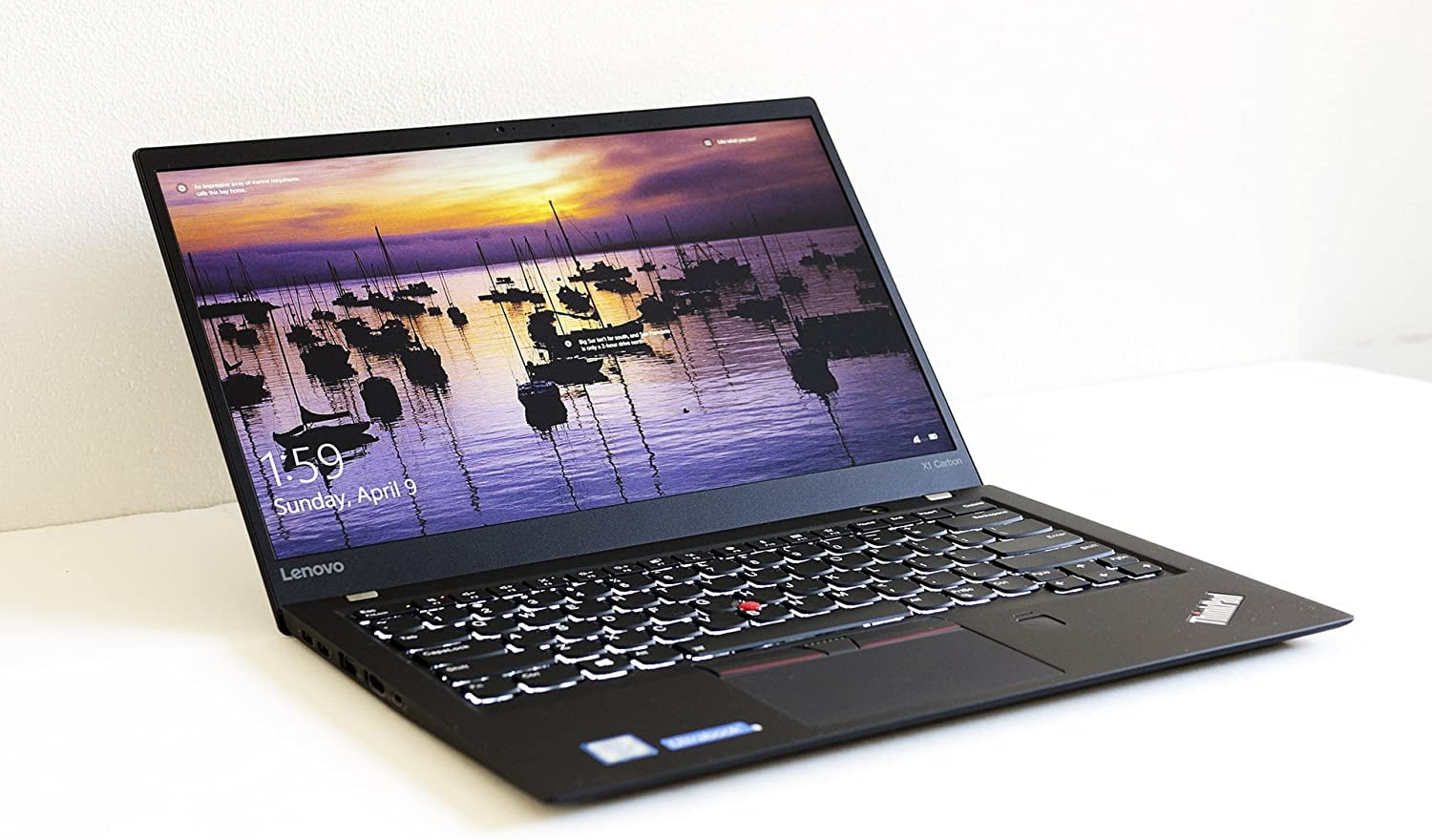 新品大特価 Lenovo ThinkPad X1 Carbon 5th Gen Core i5 7200U  2.5GHz/8GB/256GB(SSD)/14W/FHD(1920x1080)/Win10：PCコンフルプレミアム店