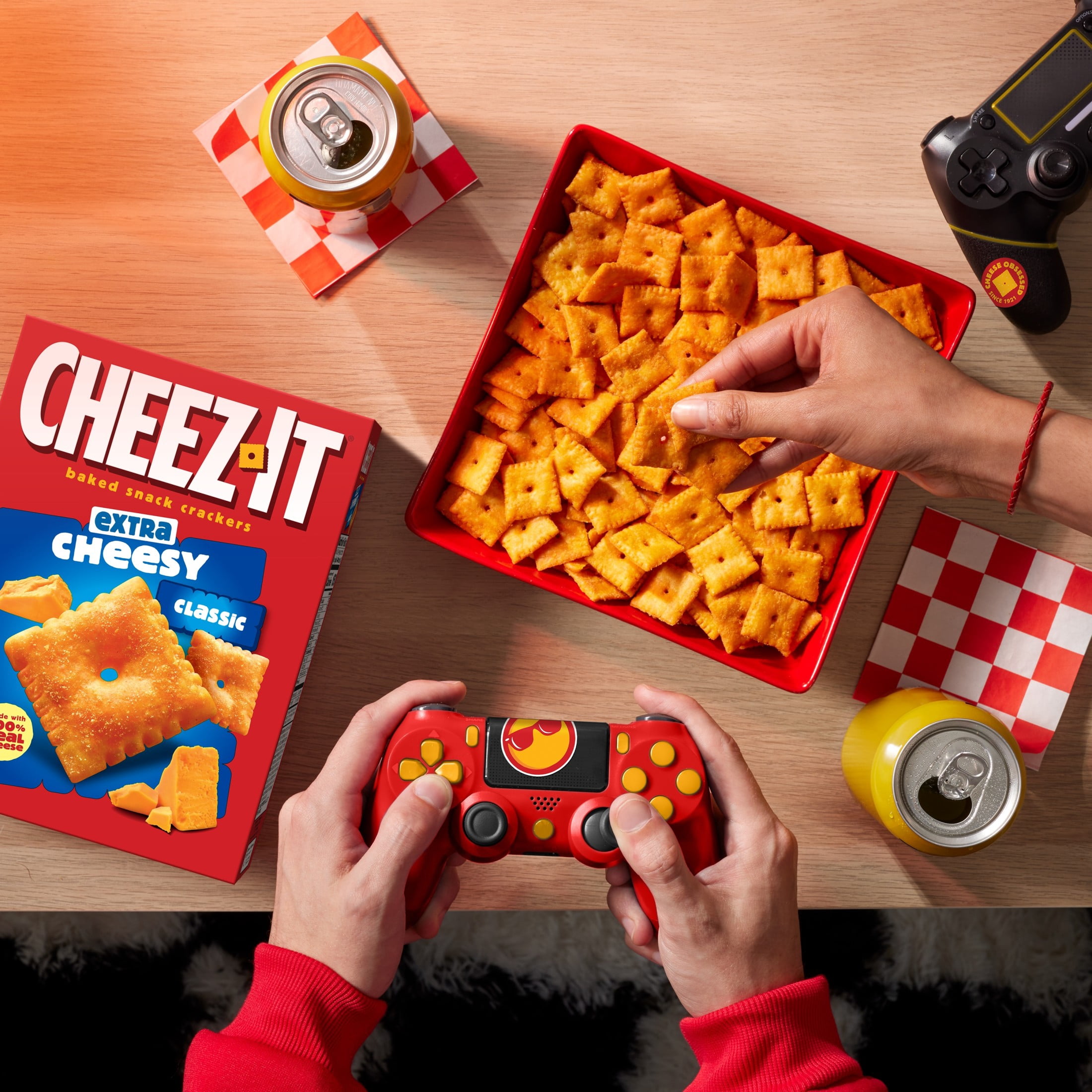 (12 pack) Cheez-It Extra Cheesy Cheese Crackers, Baked Snack Crackers, 21 oz