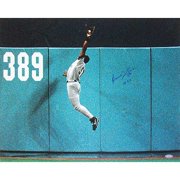 Bernie Williams "Leaping Catch" with Inscription Hand-Signed 16 x 20 Photograph