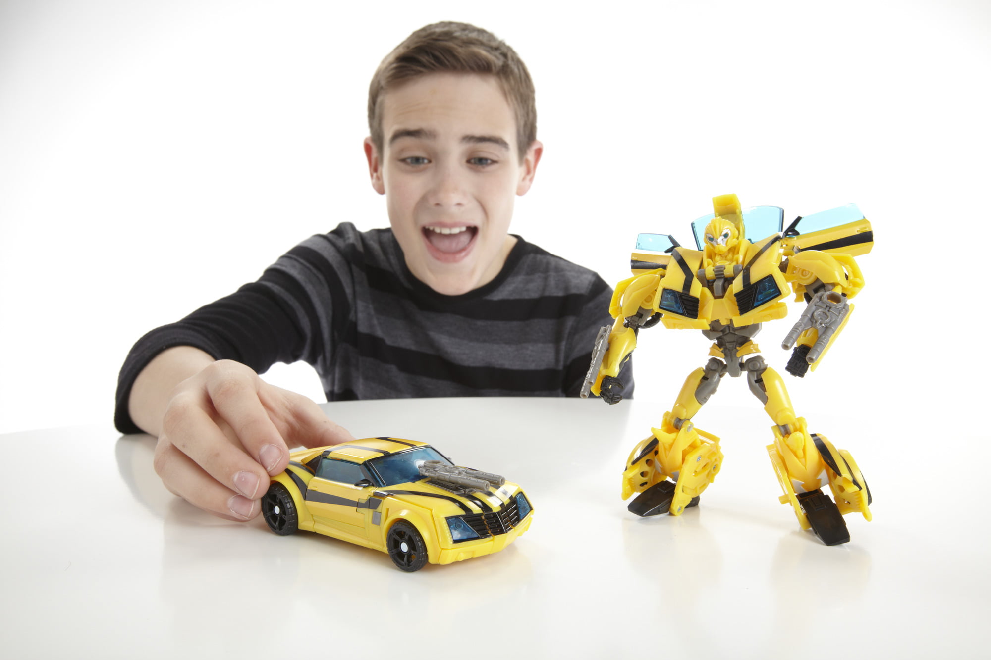 bumblebee robot in disguise Die Cast cars x5 with playmat 