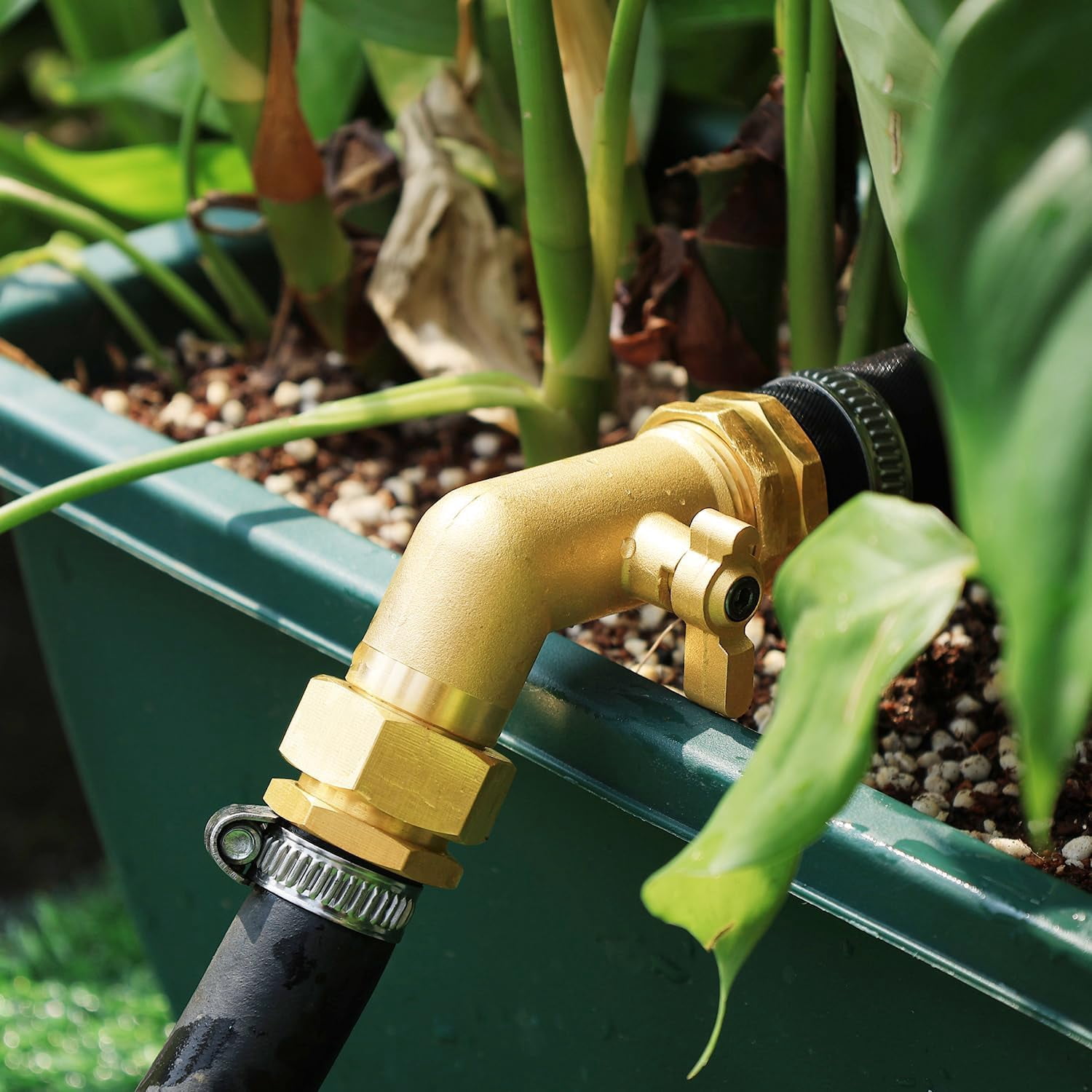 Adjustable Brass Hose Nozzle with 45-Degree Switch Valve - 3/4 GHT Thread High Pressure Sprayer for Car Washing, Garden Irrigation & Daily Cleaning