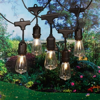 Better Homes & Gardens 15-Count Shatterproof Edison Bulb Outdoor String Lights, with Black Wire