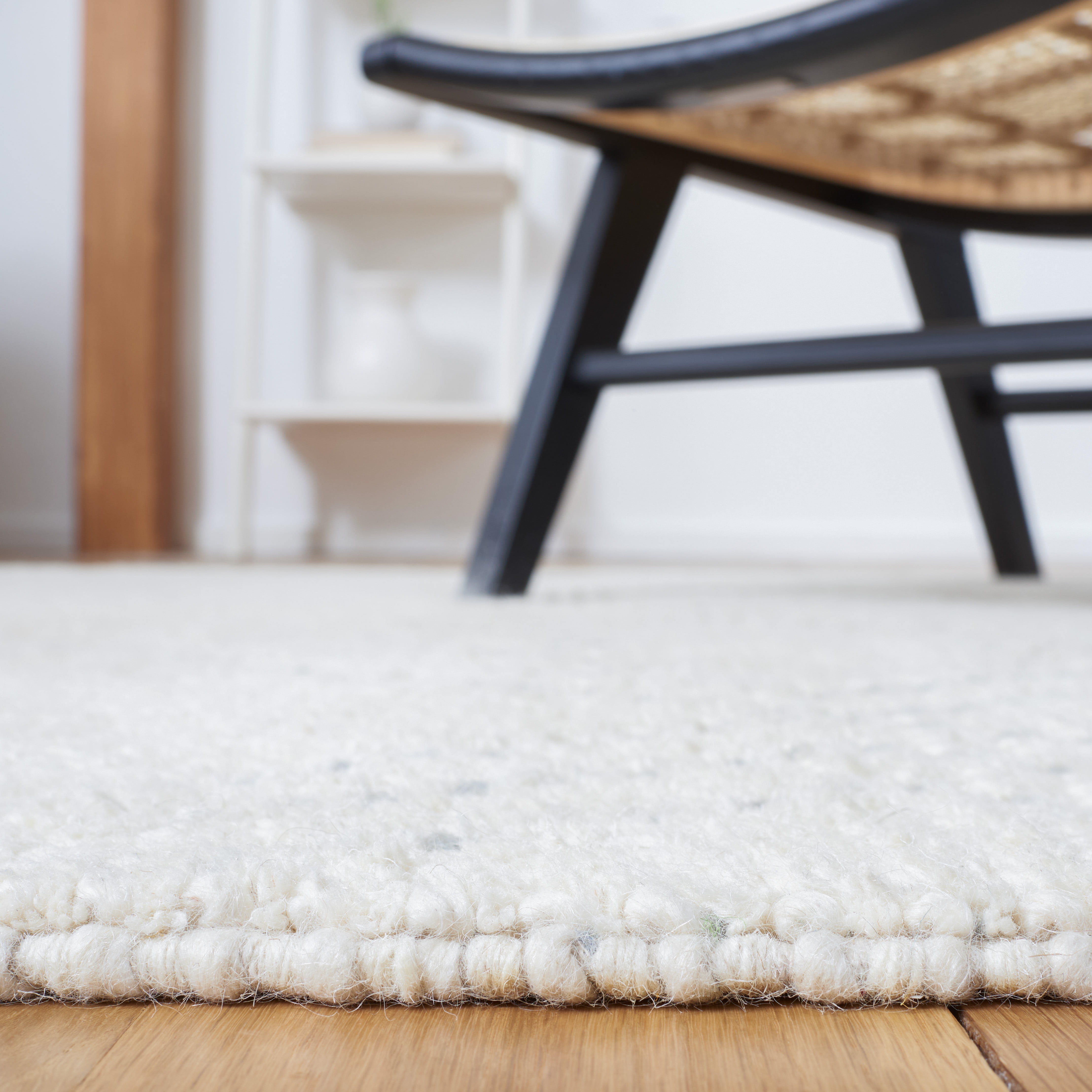 SAFAVIEH Casablanca Idella Diamond Area Rug, Ivory/Grey, 8' x 10'