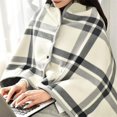 thumbnail image 2 of Poncho de mujer, capa tipo cárdigan, capa de franela de invierno, bufanda a presión, manta tipo chal de punto resistente al viento, bufanda tipo capa cálida, estola gruesa, 2 of 4