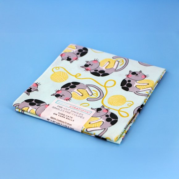 FABRIC CREATIONS Fat Quarter, Turquoise Cats, 18″ × 21″ (≈45 × 53 cm)