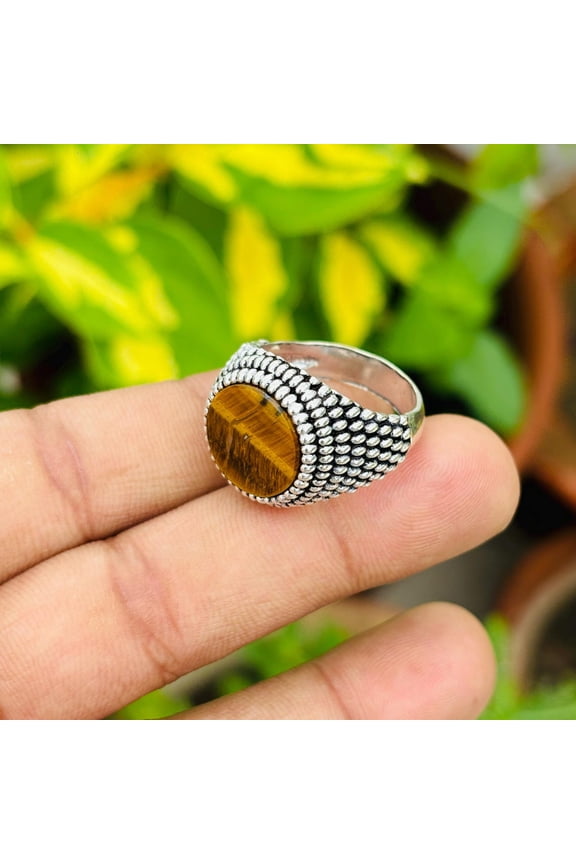 - Tiger Eye Signet Ring Bold 925 Sterling Silver Men's Gemstone Ring with Chatoyancy & Artisan Craftsmanship