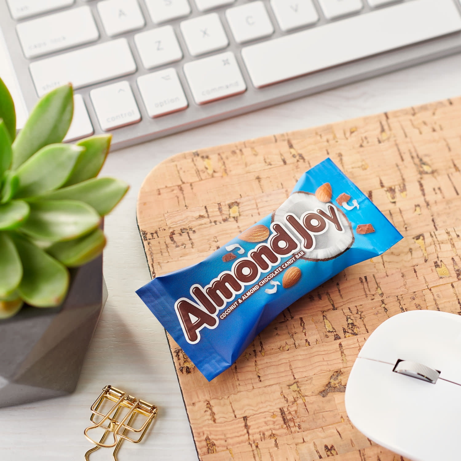 Almond Joy Coconut and Almond Chocolate Snack Size Candy, Bars 0.6 oz, 12 Count