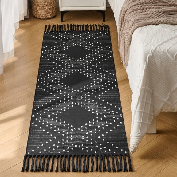 2x6ft Runner Rug, Black Washable Rug for Hallway Non Slip, Boho Kitchen Bathroom Runner for Bedroom with Tassels