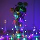 thumbnail image 3 of Guirnalda de luces LED de colores, funciona con pilas, impermeable, 1 paquete, 10 m, 80 luces LED, 8 modos con control remoto, para decoración del hogar, fiestas, Navidad, bodas y jardín., 3 of 4