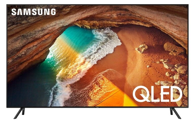 Photo 1 of **PARTS ONLY****SEE PICTURE FOR DAMAGE**

SAMSUNG 82" Class 4K Ultra HD (2160P) HDR Smart QLED TV QN82Q60R (2019 Model)