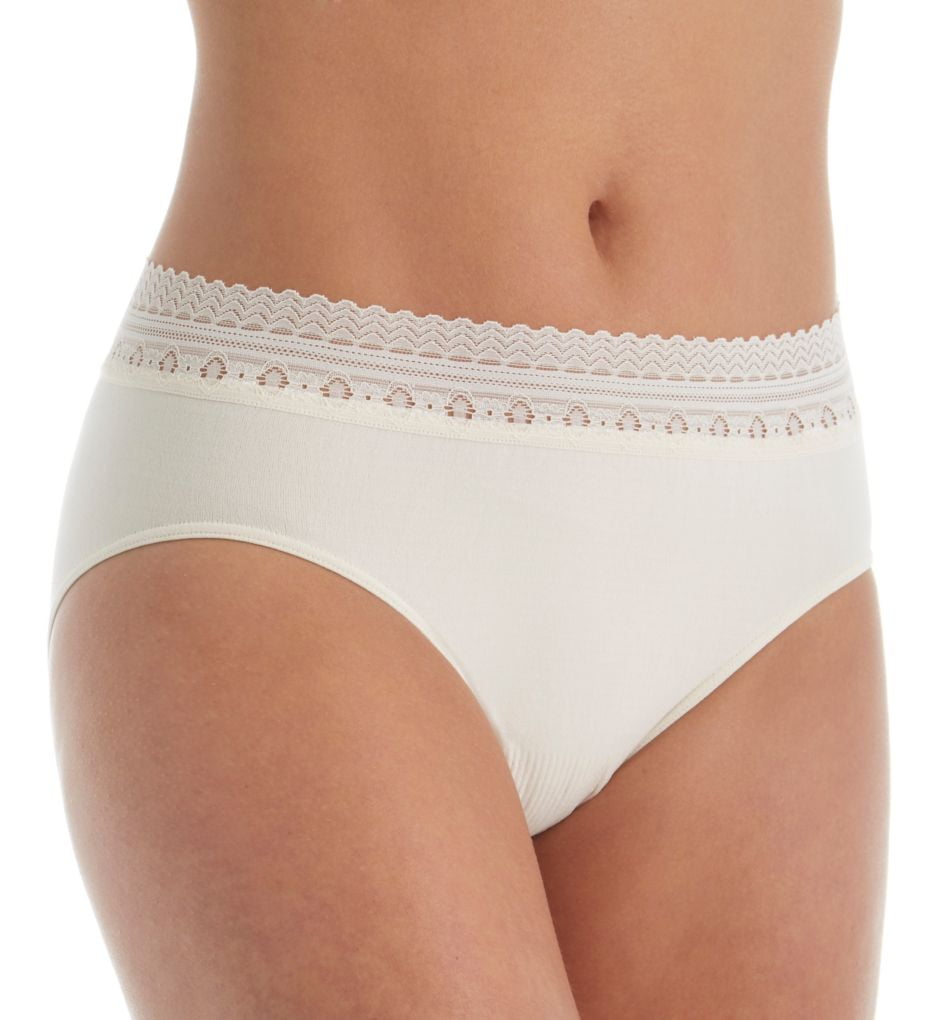 Photo 1 of SIZE 8-9  Bali Women's Comfort Revolution Lace Trim Hipster Panty