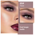 thumbnail image 2 of Sombra de Ojos Individual Kaely Taupe Mate a Prueba de Agua y Difuminable, 2 of 7