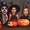 thumbnail image 2 of Colmillos de Halloween que brillan en la oscuridad, paquete de 100 unidades Dreidel Co., 2 of 9