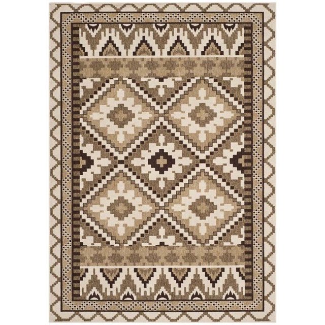 Safavieh Veranda Creme Indoor Outdoor Rug - 4' x 5'7"