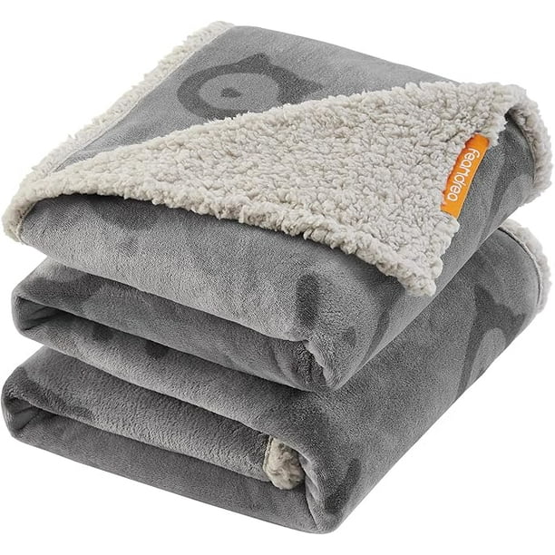 FEANDREA Manta Impermeable para Perros TPU Lavable a Máquina 203x152 cm