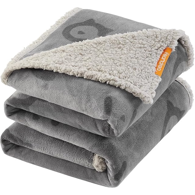 FEANDREA Manta Impermeable para Perros TPU Lavable a Máquina 203x152 cm