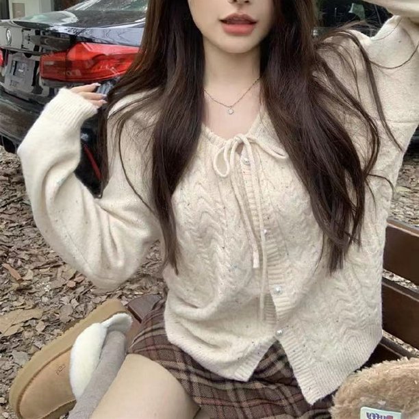 Suéter pequeño y fresco de estilo japonés con tiras retorcidas para mujer primavera y otoño retro dulce suelto estilo corto ropa exterior elegante top de punto