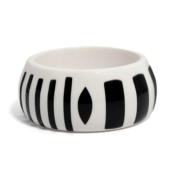 Pure Hands Handmade Asymmetrical Resin Bangle Bracelet - SvartVit Whisper, Black & White Designer Cuff, Eye-Inlay Minimalist Bracelet, Satin Finish for Women