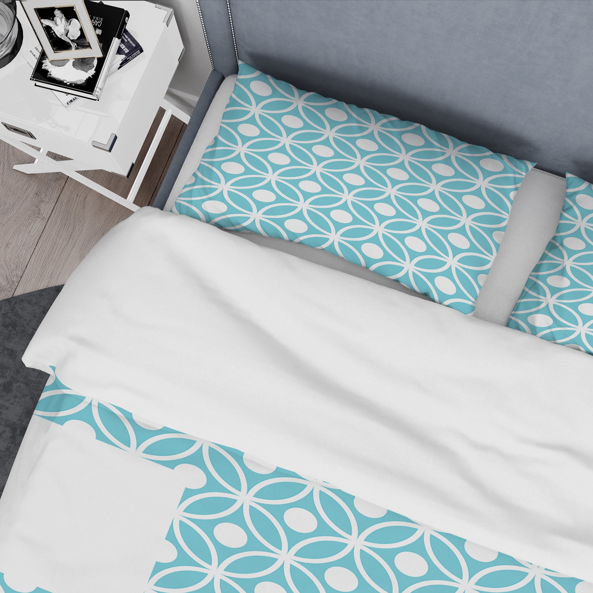 Designart 'Retro Pattern Abstract Design IV' Mid-Century Modern Duvet Cover Set