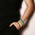 thumbnail image 3 of Paquete de 5 pulseras de identificación de alerta de emergencia médica deportiva de silicona de goma para hombres, mujeres y niños (19 cm), 3 of 5