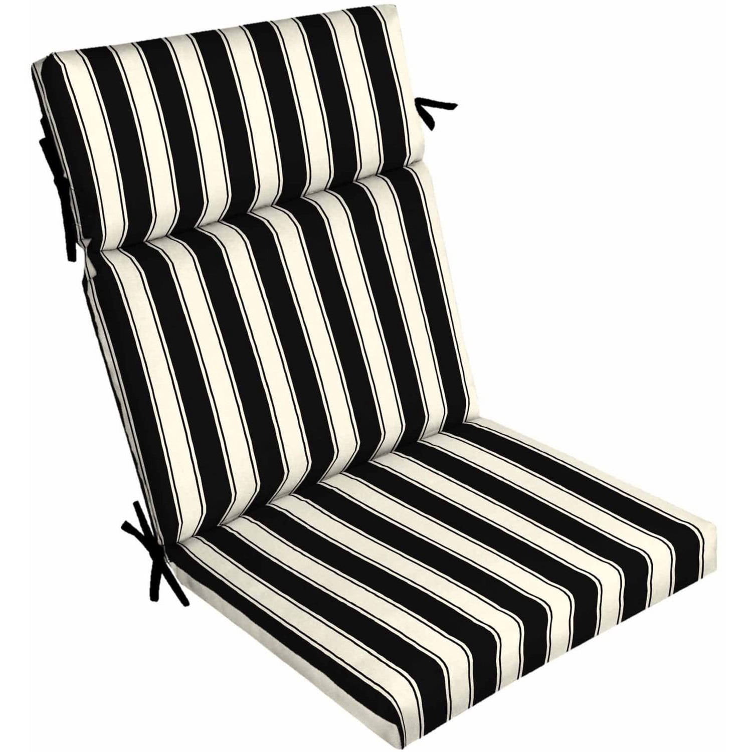 Better Homes & Gardens Black & White Stripe 44 x 21 in.Outdoor Patio