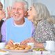 thumbnail image 3 of Babero ajustable para adultos, ideal para comer, alimentar y proteger la ropa de personas mayores y con necesidades especiales, ideal para comer, maquillarse y lavarse la cara, 3 of 7