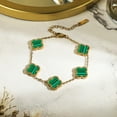thumbnail image 2 of Pulsera de Eslabones con Flores Verdes JeenMata Bañada en Oro Amarillo, 2 of 6