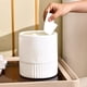 thumbnail image 4 of Cubo de basura, bote de basura con tapa abatible, cesto de basura de escritorio, almacenamiento de baño, hogar, sala de estar, cesto engrosado, mini cesto de basura, cesto de basura de escritorio, 4 of 6
