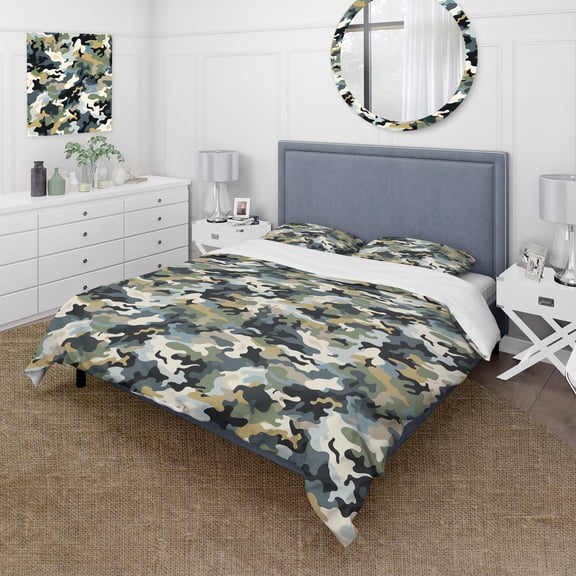 DESIGN ART Designart "City Camo Concealment" Modern Bedding Covert Cet With 2 Shams Full - Queen