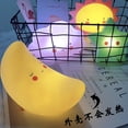 thumbnail image 3 of Regalo de Navidad Black Sales Friday Cyber Sale Monday Deals Linda luz nocturna para niños, bebé, guardería, dormitorio, lámpara LED,juguete de regalo para niños pequeños, luna (amarillo) oso de fresa Electrónica, 3 of 6
